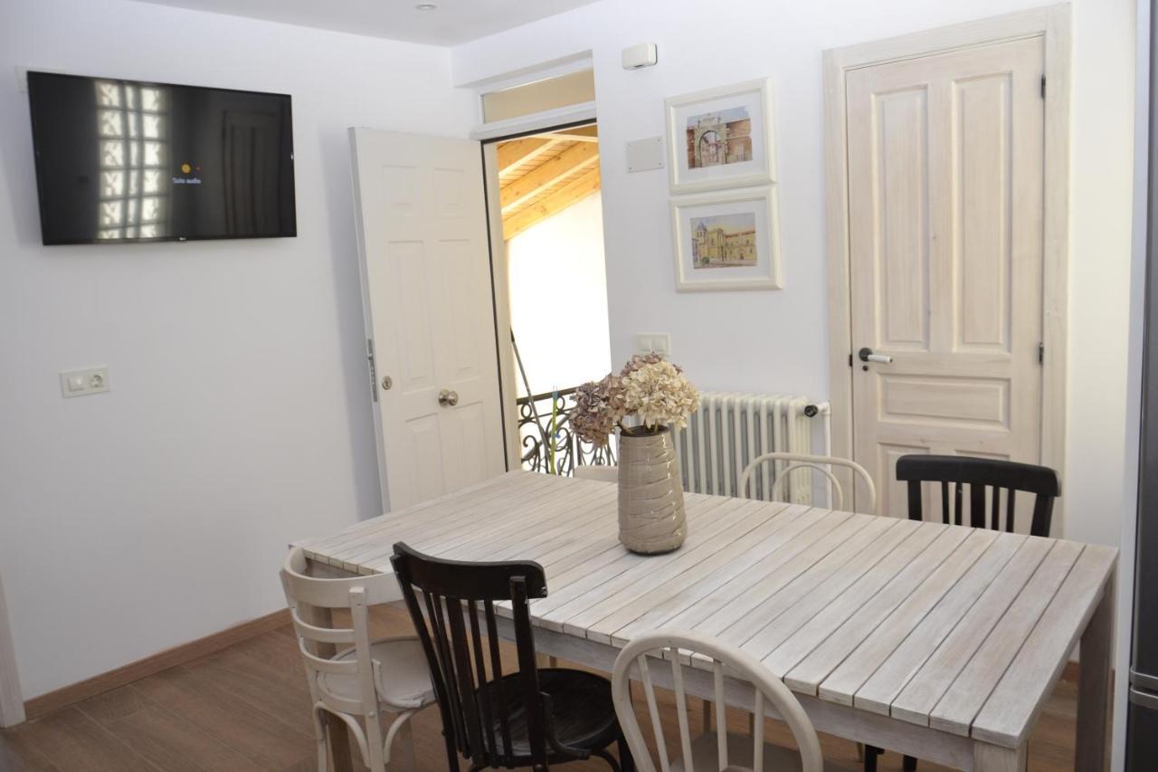 Savala House Leon Βίλα Εξωτερικό φωτογραφία